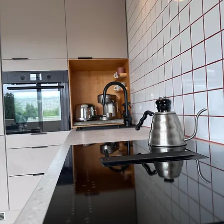 Modern With Forest View, Close To The Subway Apartament *