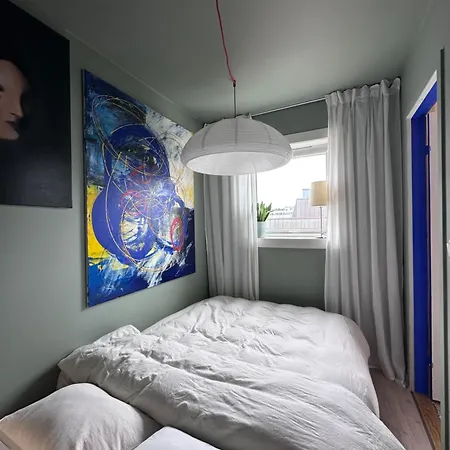 Apartament Modern With Forest View, Close To The Subway *